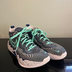 Nike Air Zoom Basketball Sneakers High Top Men Size 7